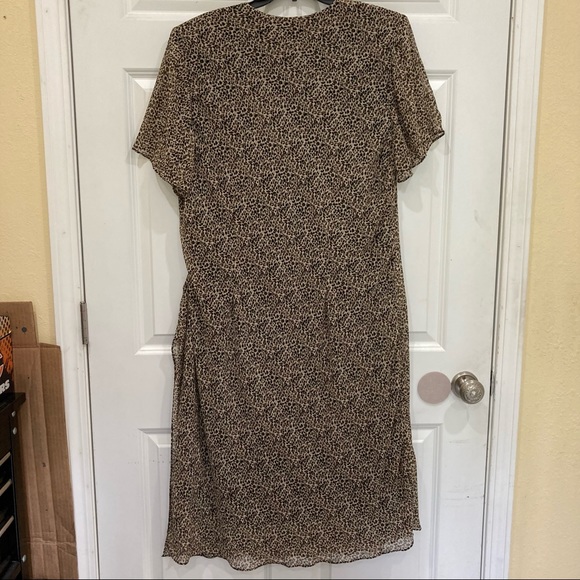 JBS LTD Animal Print Cheetah Leopard Wrap Chiffon Lined Dress Size 24W - Picture 3 of 9